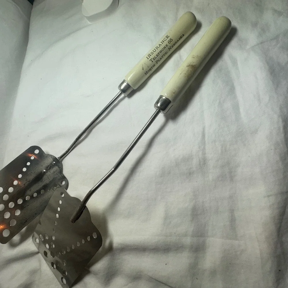 Vaughan Spatula Set Silver Good Vintage Perforated Arrow Wood Handle Advertising